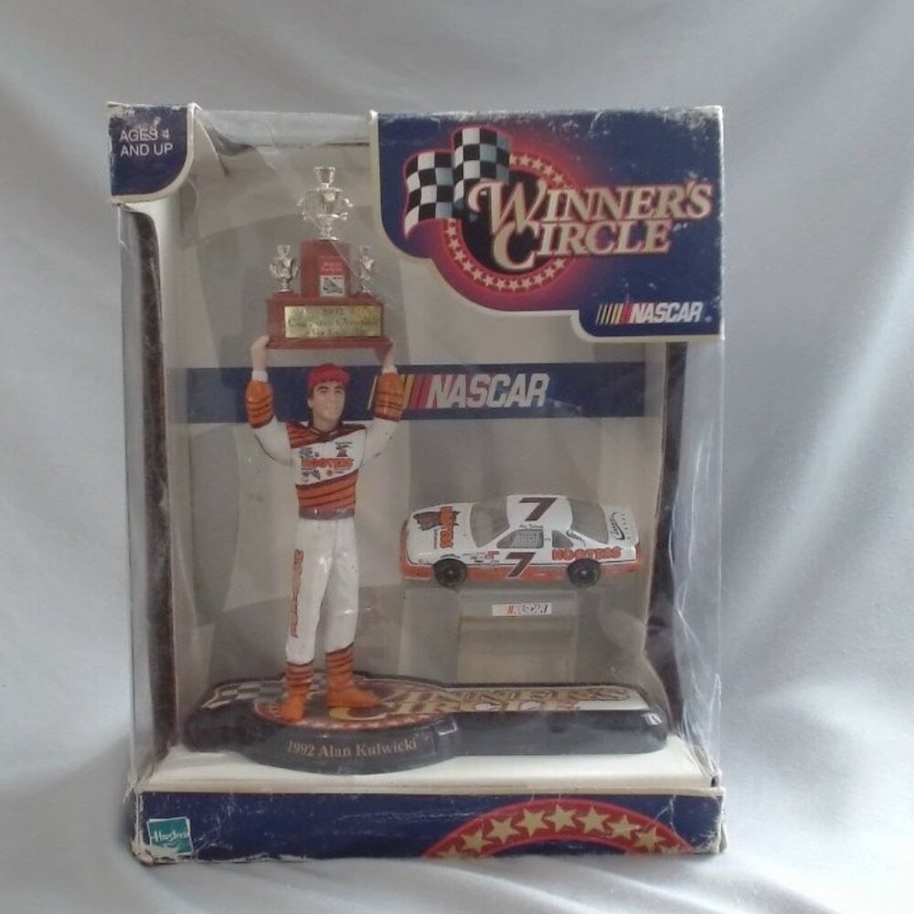 Hasbro Winner's Circle Nascar 1992 Alan Kulwicki‎ Figure & Car Hooters, BNIB
